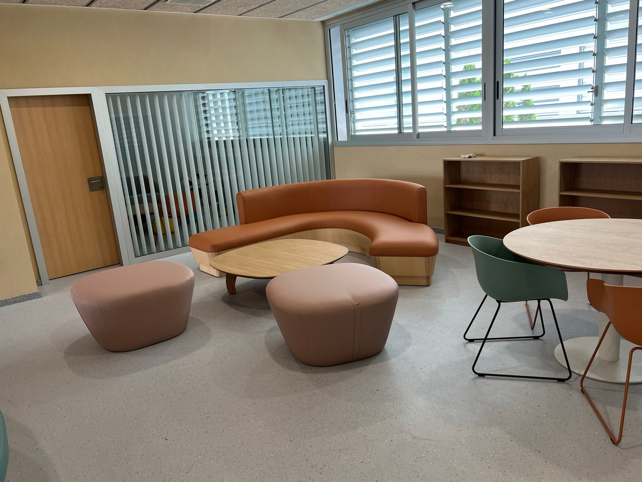 Trabajos de interiorismo con decoración textil